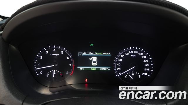 Genesis G80 2018 — photo 8