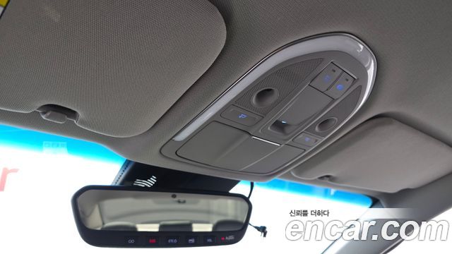 Genesis G80 2018 — photo 18