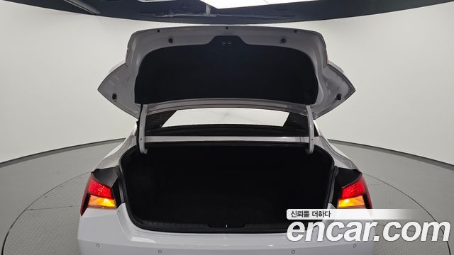 Hyundai AVANTE 2022 — photo 26