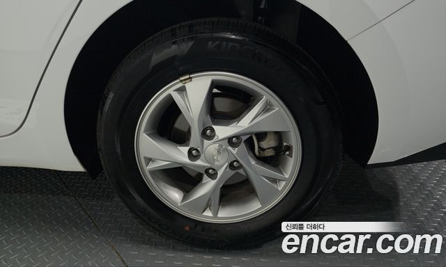 Hyundai AVANTE 2022 — photo 7