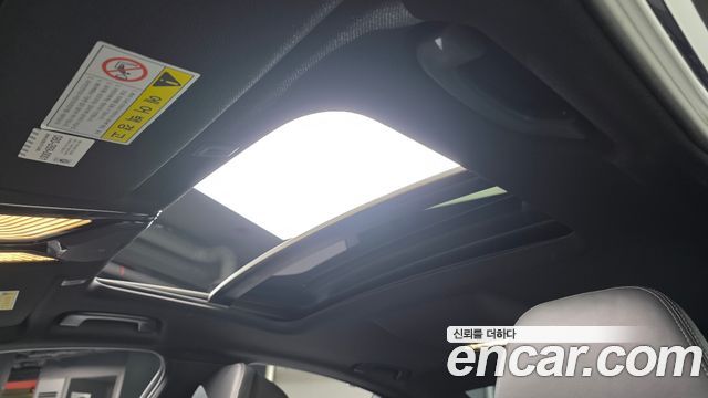 BMW 5-Series 2019 — photo 18