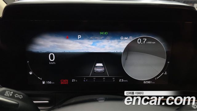 Kia Canival 2023 — photo 11