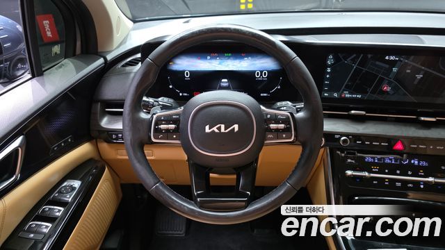 Kia Canival 2023 — photo 19