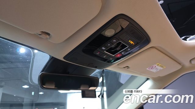Kia Canival 2023 — photo 24