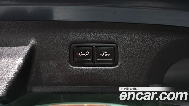 Kia Canival 2023 — photo 27