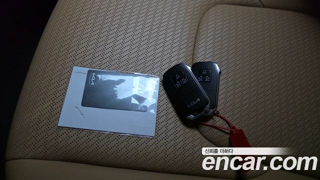 Kia Canival 2023 — photo 28