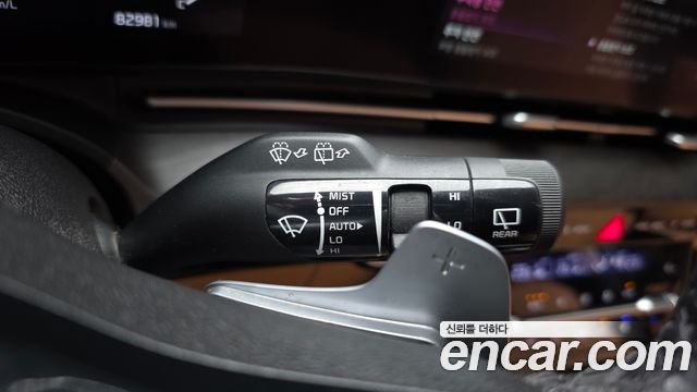Kia Canival 2023 — photo 29
