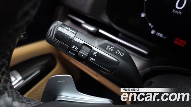 Kia Canival 2023 — photo 30