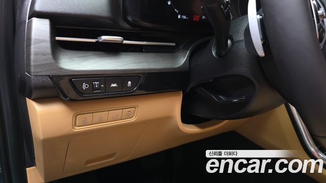 Kia Canival 2023 — photo 34