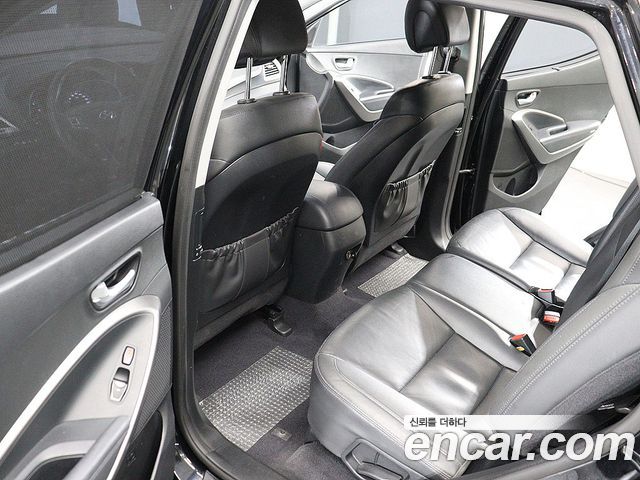 Hyundai Santafe 2016 — photo 11