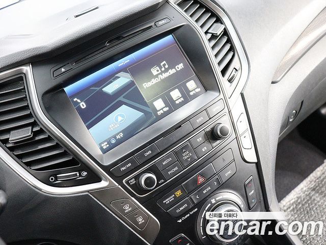 Hyundai Santafe 2016 — photo 14