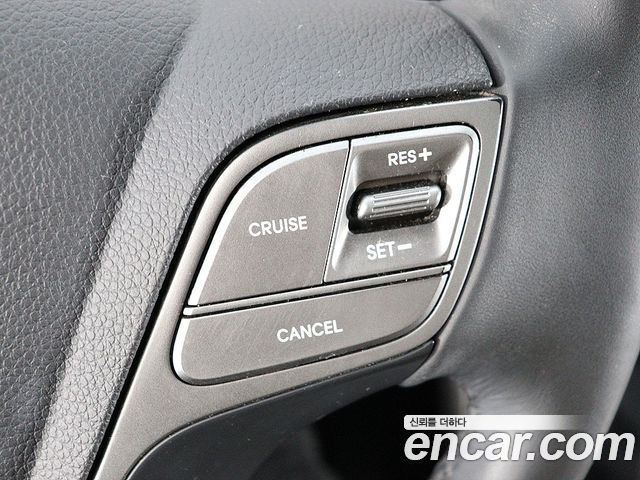 Hyundai Santafe 2016 — photo 16