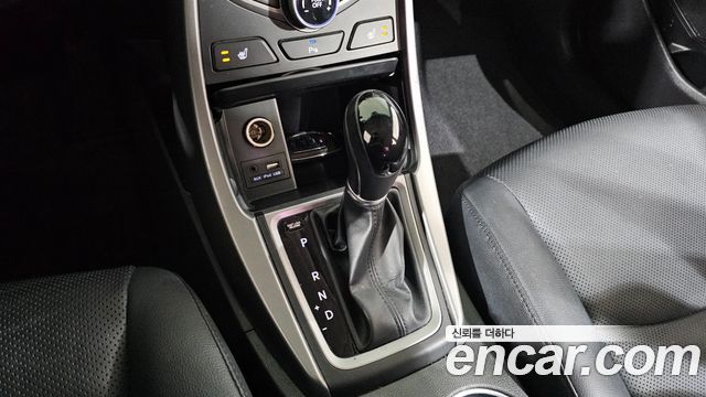 Hyundai AVANTE 2015 — photo 9