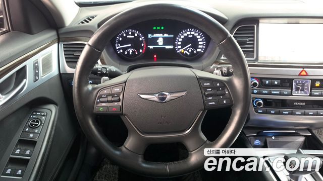 Genesis G80 2019 — photo 14