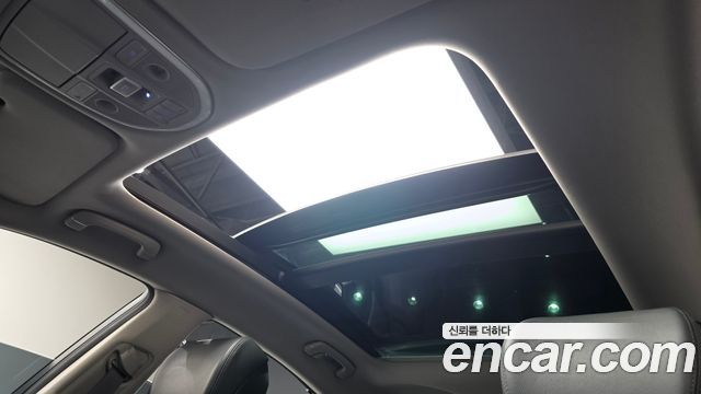 Genesis G80 2019 — photo 16