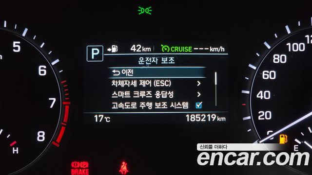 Genesis G80 2019 — photo 20