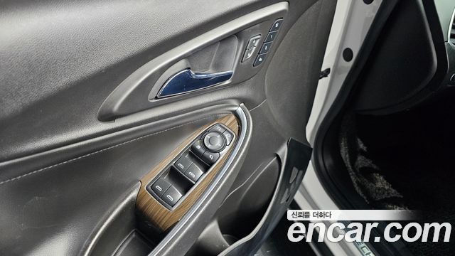 Chevrolet Korea Malibu 2017 — photo 27