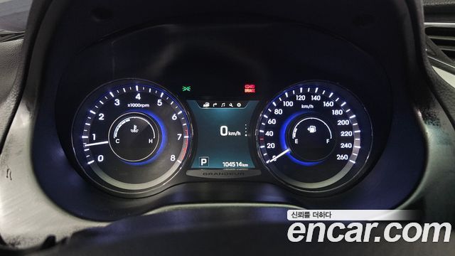 Hyundai Grandeur 2015 — photo 11