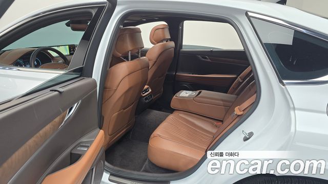 Genesis G80 2022 — photo 17
