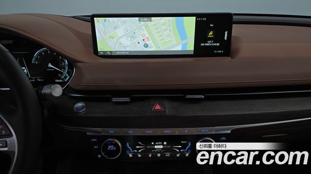 Genesis G80 2022 — photo 18