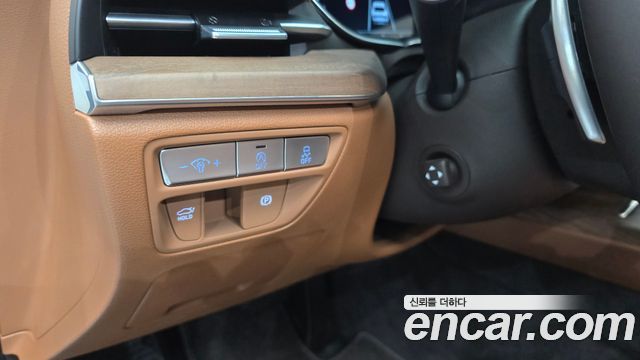 Genesis G80 2022 — photo 25
