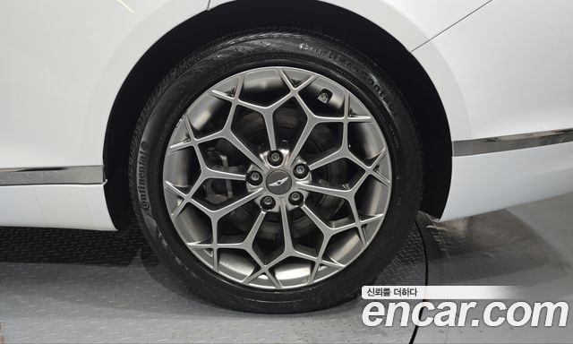 Genesis G80 2022 — photo 7