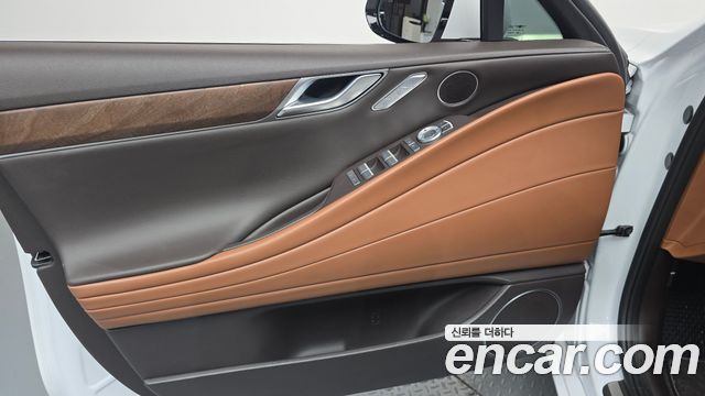 Genesis G80 2022 — photo 14