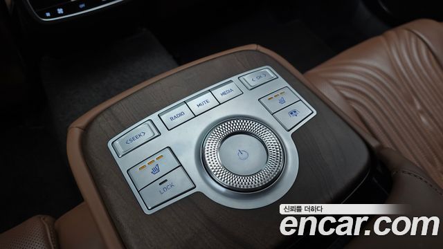 Genesis G80 2022 — photo 30