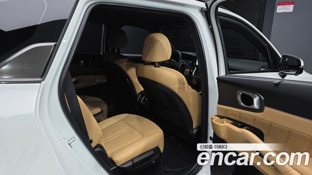 Kia Sorento 2023 — photo 18