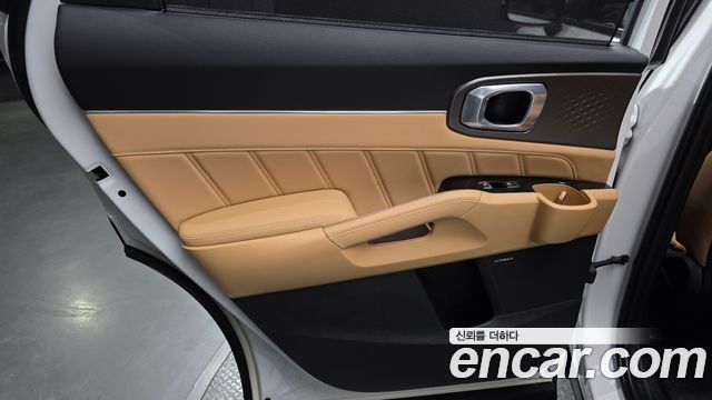 Kia Sorento 2023 — photo 15