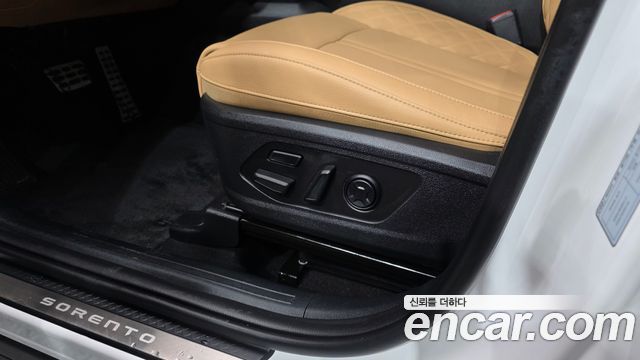 Kia Sorento 2023 — photo 33