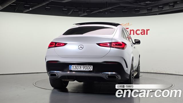 Mercedes-Benz GLE-Class 2022 — photo 4