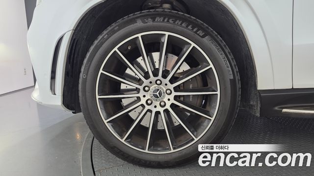 Mercedes-Benz GLE-Class 2022 — photo 5