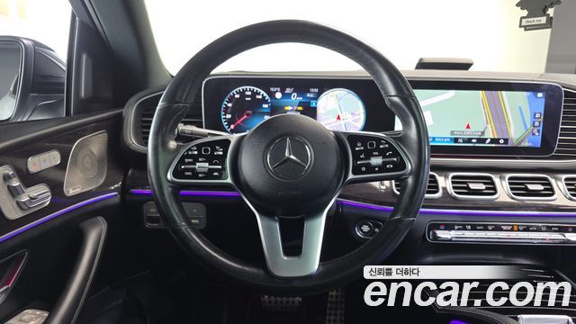 Mercedes-Benz GLE-Class 2022 — photo 13