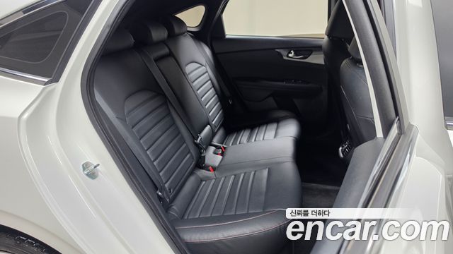 Kia K3 2022 — photo 18