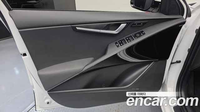 Kia Niro 2026 — photo 14