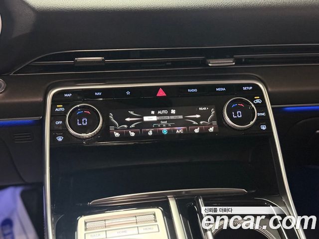 Genesis GV80 2020 — photo 10
