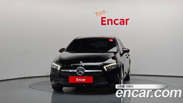 Mercedes-Benz A-Class 2019 — photo 3