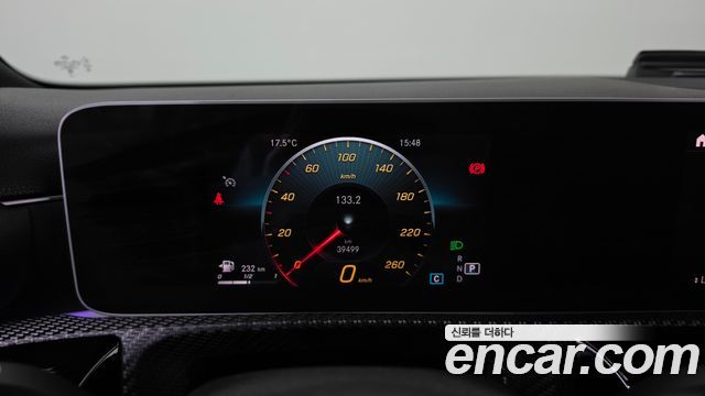 Mercedes-Benz A-Class 2019 — photo 11