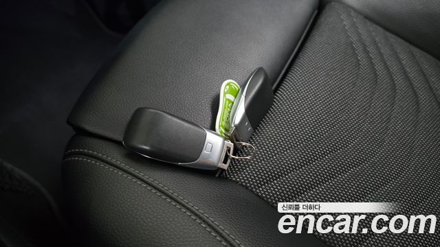 Mercedes-Benz A-Class 2019 — photo 21