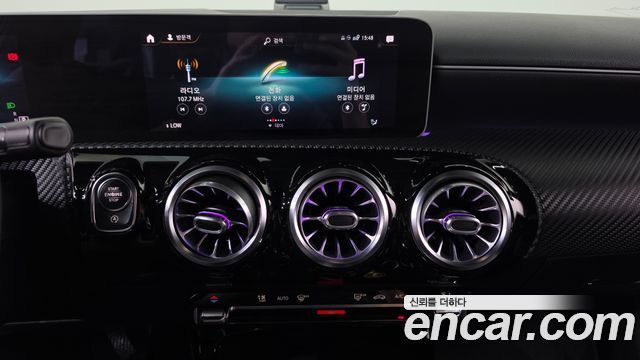 Mercedes-Benz A-Class 2019 — photo 25