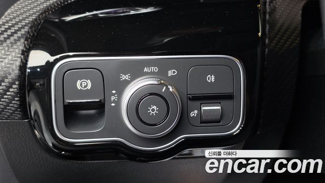 Mercedes-Benz A-Class 2019 — photo 27