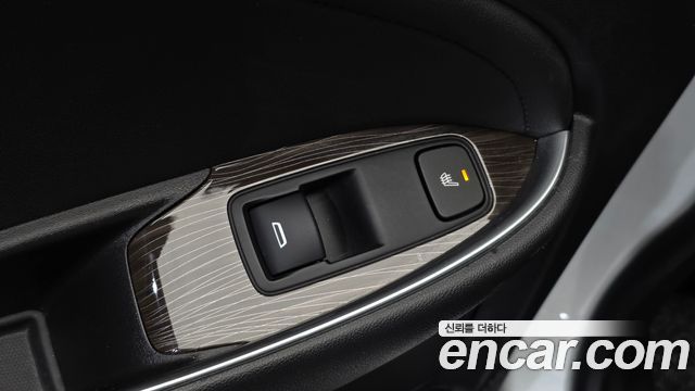 Chevrolet Korea Malibu 2019 — photo 30