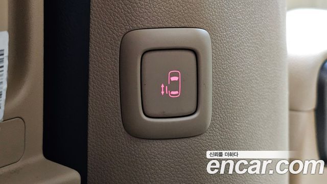 Kia Canival 2016 — photo 18