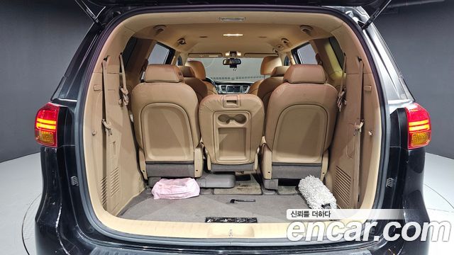 Kia Canival 2016 — photo 20