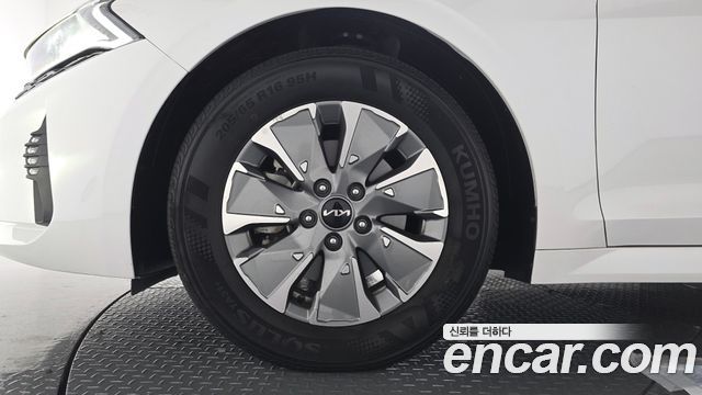 Kia K5 2023 — photo 5