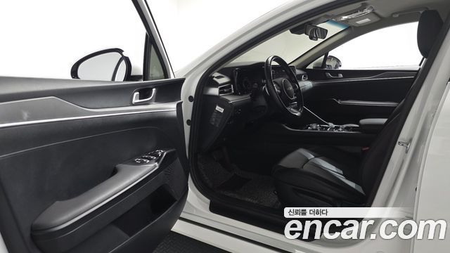 Kia K5 2023 — photo 13