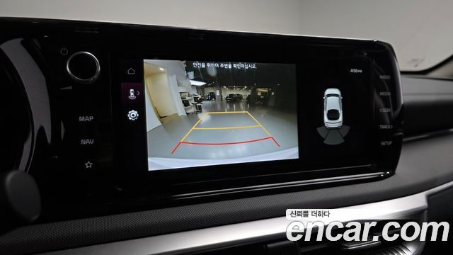 Kia K5 2023 — photo 21