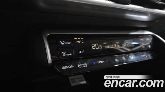 Kia K5 2023 — photo 23