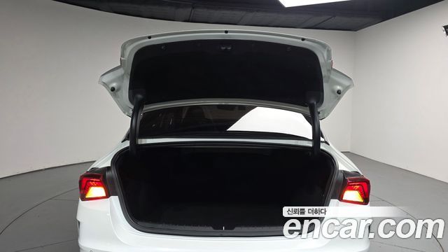 Kia K5 2023 — photo 26